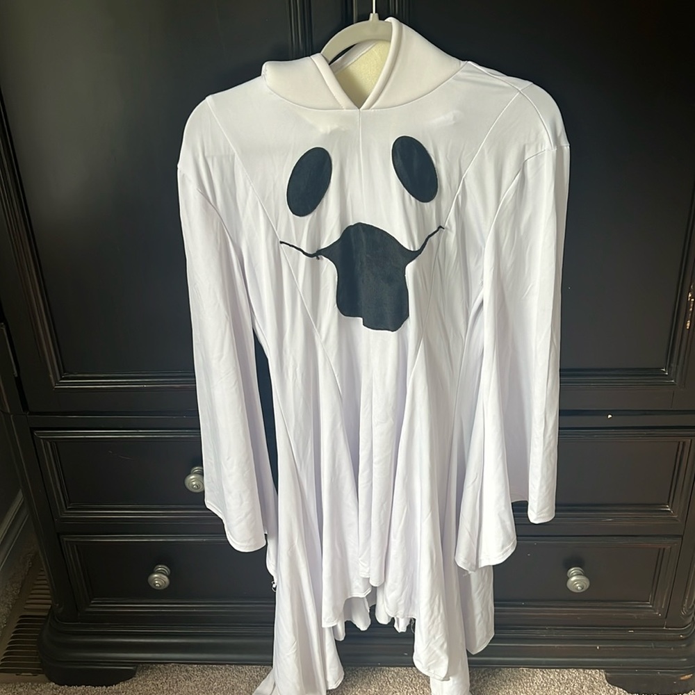 Ghost costume